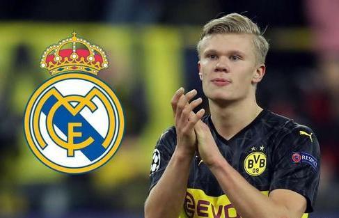 穆雷半场18分单节独得12分，上半场突破万分里程碑大关（穆雷上半场砍18分、单节揽12分，生涯万分里程碑上半场达成）