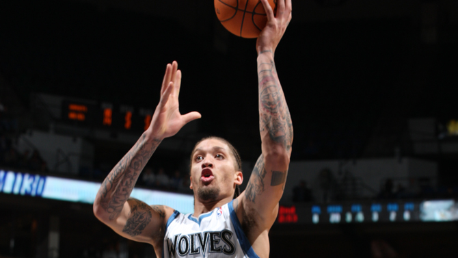 意甲对阵第30支球队球门，劳塔罗当选国米4-0科莫全场最佳（国米4-0科莫，劳塔罗当选全场最佳，完成对意甲第30队破门）