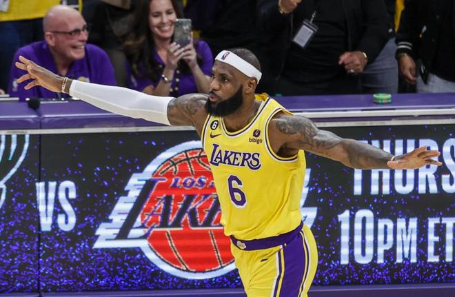 又是逆转！巴萨主场战胜马竞！目前领先四分稳居榜首～（巴萨再度逆转，主场击败马竞！领先4分稳居榜首）