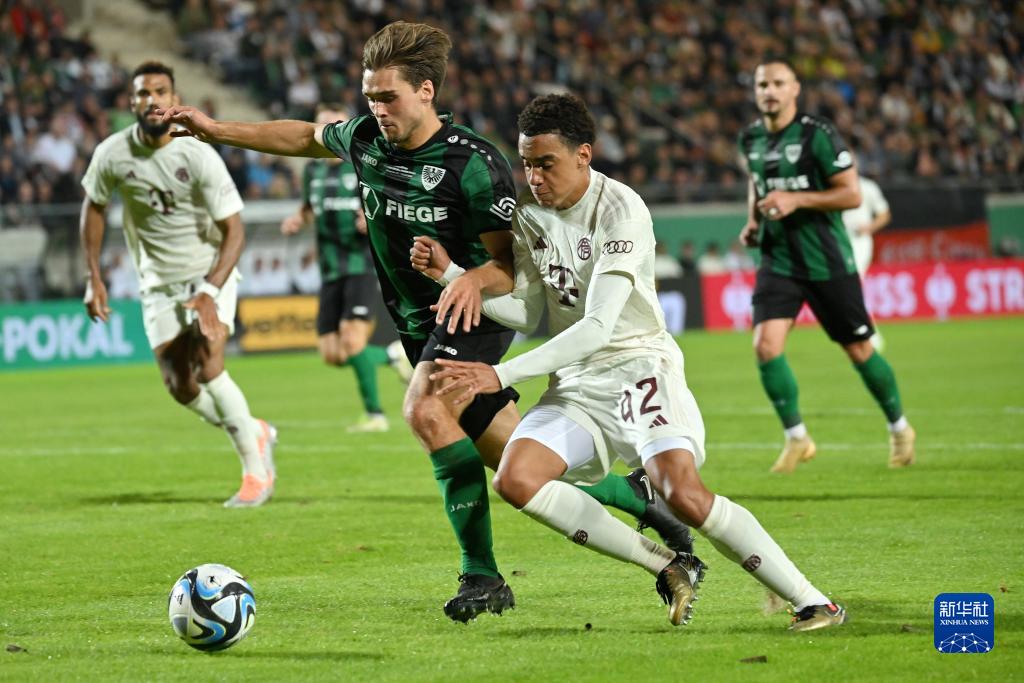 齐尔克泽：我们不想重蹈上赛季的覆辙，现在球队的氛围非常好（齐尔克泽称球队氛围极佳：不会让上赛季的一幕重演）