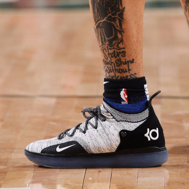 篮球篮网球员接受采访谈季后赛目标（篮网球员接受专访畅谈季后赛目标）