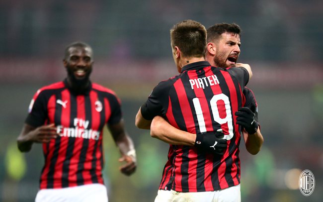 西甲战报：巴雷内切亚半场吊射建功，皇家社会3-1十人奥萨苏纳（西甲战报：巴雷内切亚中场吊射破门，皇家社会3-1力克十人奥萨苏纳）