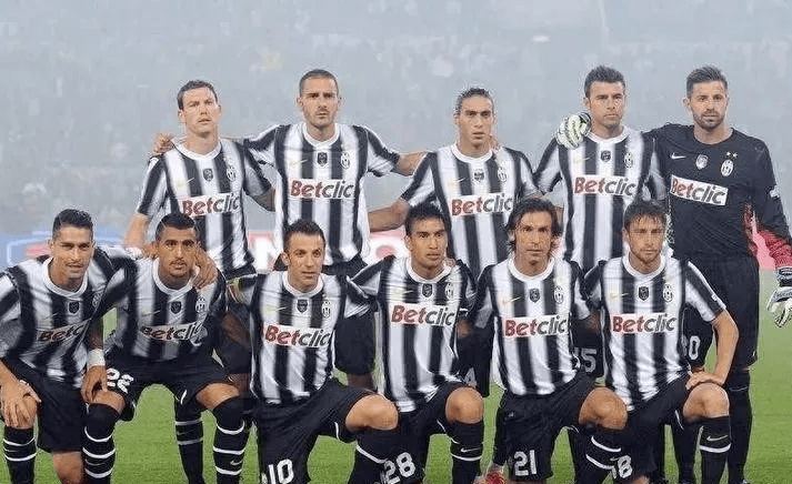 队报评法国队的2025：杜埃最佳新人、姆巴佩MVP（队报评选法国队2025：杜埃获最佳新秀，姆巴佩加冕MVP）