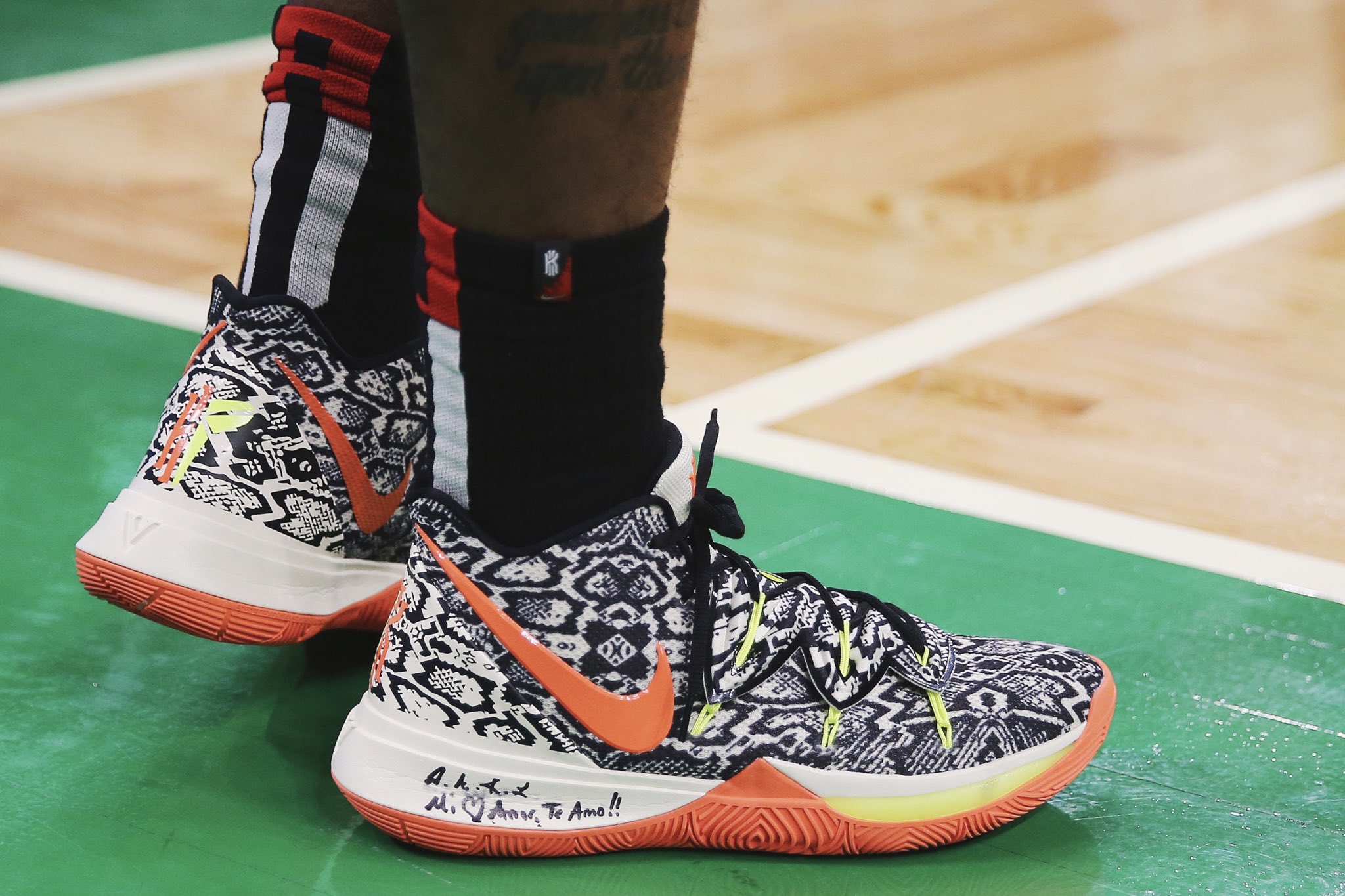 记者：恩昆库在冬窗的未来值得关注；米兰会和经纪人谈莱万（记者称冬窗恩昆库动向值得关注，米兰将与莱万经纪人会面）