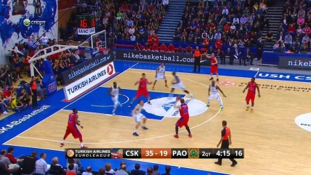 前锋远射破门，全场欢呼（前锋一脚远射破网，全场沸腾）